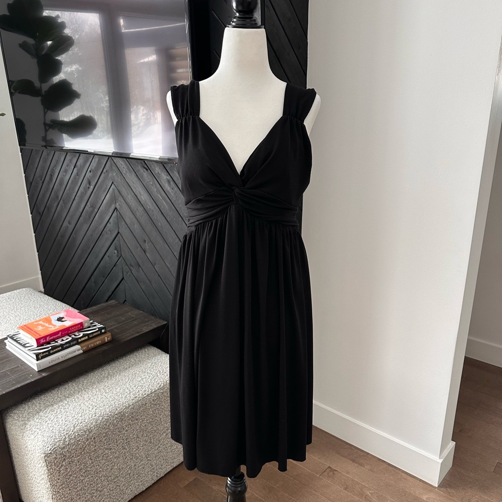 PERFECT LITTLE BLACK DRESS